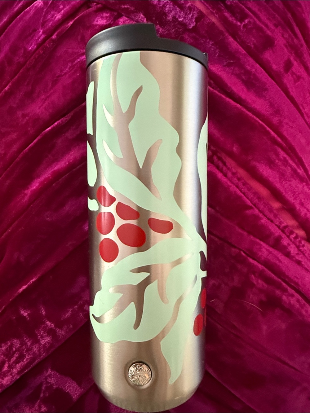✨ NWT ✨ Starbucks Cranberry/Holly Berry stainless steel travel tumbler